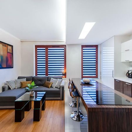 Clicktheflat Luxury Apartment In ワルシャワ エクステリア 写真